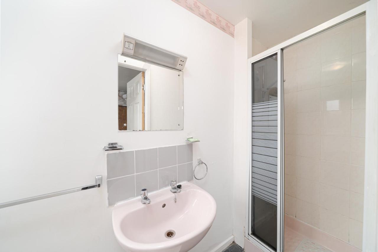 Deneside Guest House Blackpool Exterior photo